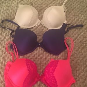 Victoria’s Secret Lot of 3 Bras